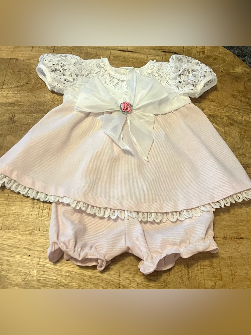 Hi-Girls 9 mo vintage Pink Lace-Trim Baby Dress with Bow Accent & bloomers